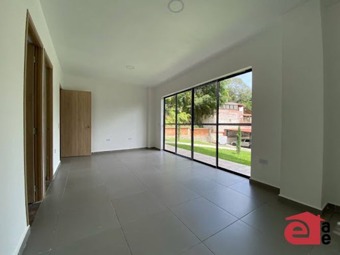 Edificio en arriendo en San Rafael, Envigado, 2300 m² · foto 3 de 24