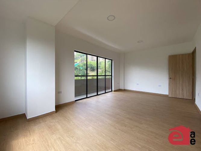Edificio en arriendo en San Rafael, Envigado, 2300 m² · foto 6 de 24