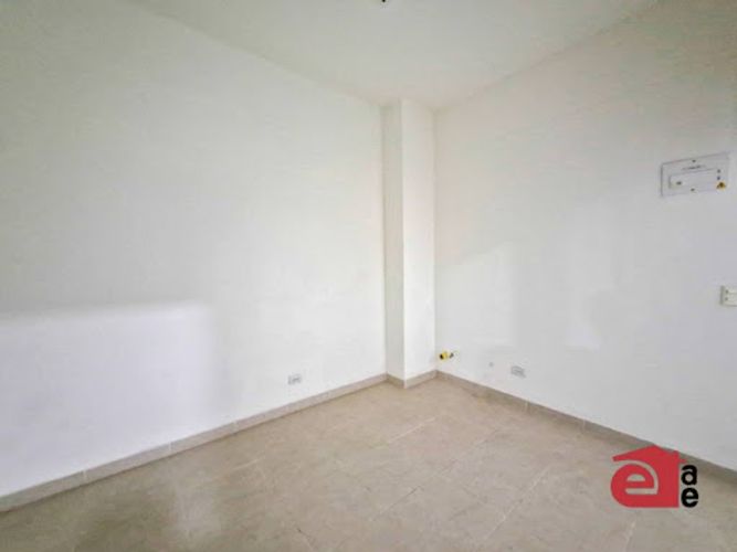 Local en arriendo en Centro, La Estrella, 30 m² · foto 2 de 5