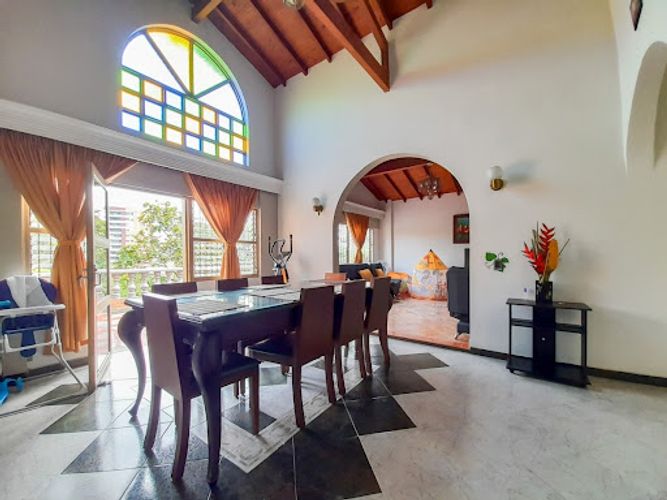 Casa en venta en Loma De Las Brujas, Envigado · foto 2 de 24