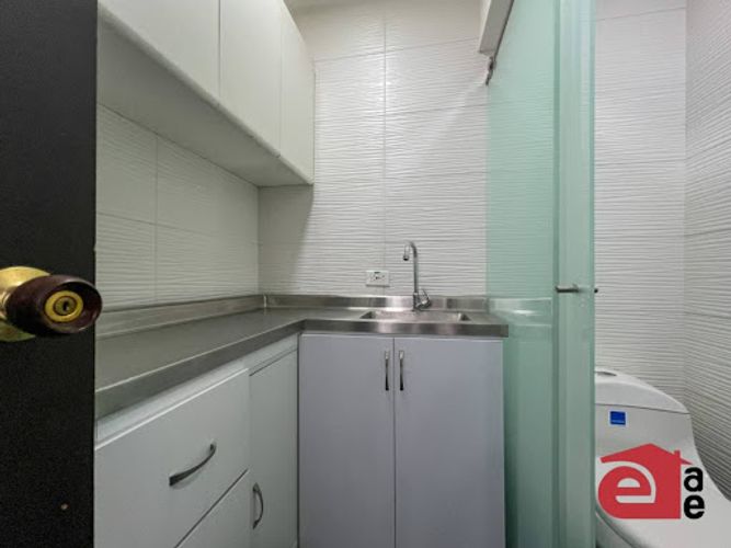 Oficina en arriendo en Villa Carlota, Medellín, 43 m² · foto 4 de 8