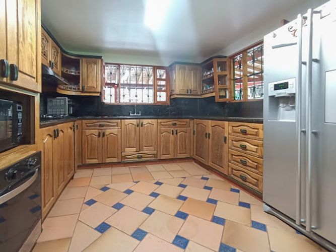 Casa de 9 alcobas en arriendo en Ub. Ojo De Agua, Rionegro, 500 m² · foto 6 de 24