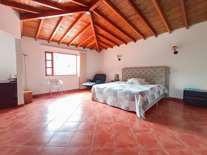 Casa de 9 alcobas en arriendo en Ub. Ojo De Agua, Rionegro, 500 m² · foto 7 de 24