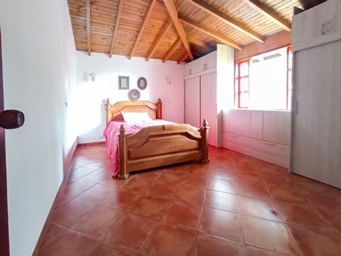 Casa de 9 alcobas en arriendo en Ub. Ojo De Agua, Rionegro, 500 m² · foto 10 de 24