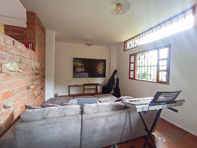 Casa de 9 alcobas en arriendo en Ub. Ojo De Agua, Rionegro, 500 m² · foto 13 de 24