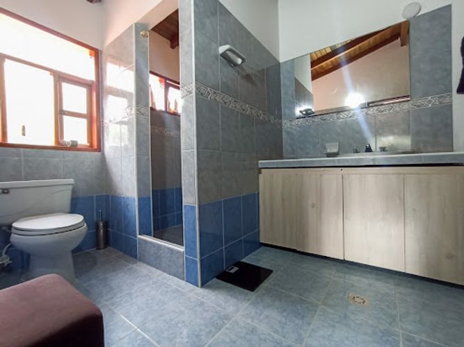 Casa de 9 alcobas en arriendo en Ub. Ojo De Agua, Rionegro, 500 m² · foto 14 de 24