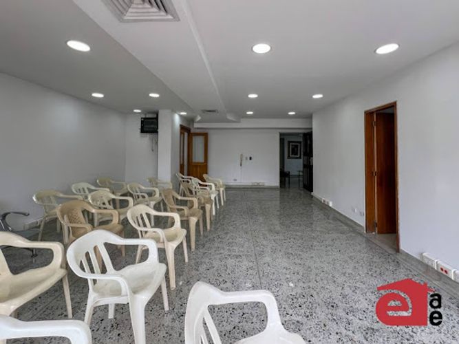 Oficina en arriendo en Villa Carlota, Medellín, 51 m² · foto 3 de 8