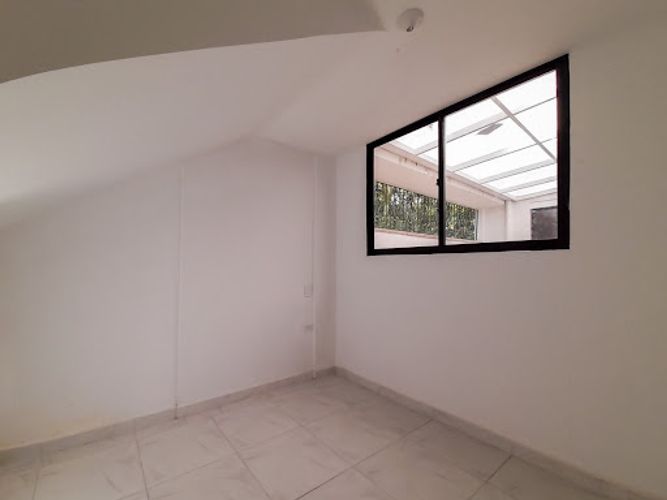 Casa de 7 alcobas en venta en Las Antillas, Envigado, 400 m² · foto 16 de 24