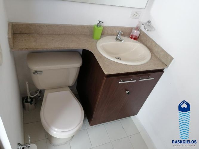 Oficina en arriendo en Laureles, Medellín, 34 m² · foto 3 de 8