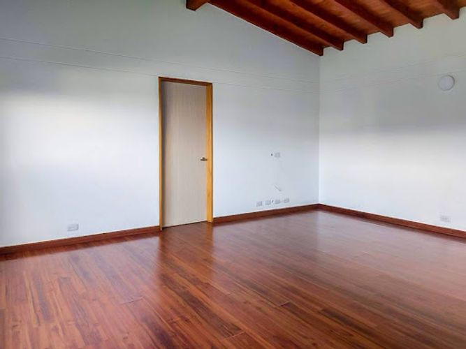 Casa de 4 alcobas en arriendo en Llano Grande, Rionegro, 1550 m² · foto 9 de 24