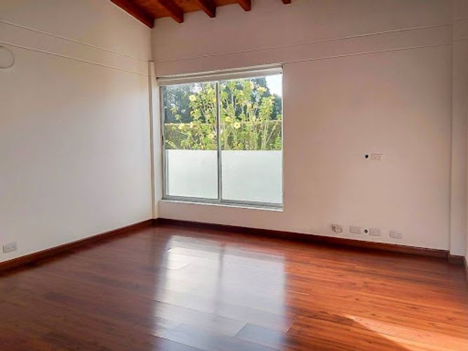 Casa de 4 alcobas en arriendo en Llano Grande, Rionegro, 1550 m² · foto 11 de 24