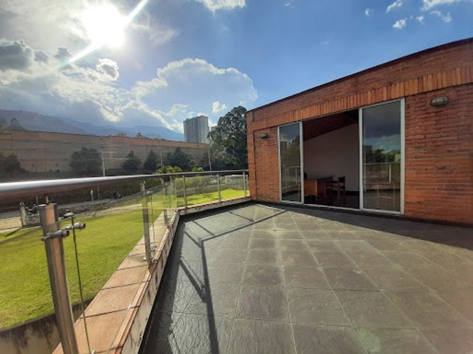 Bodega en arriendo en Sierra Morena, La Estrella, 866 m² · foto 15 de 22
