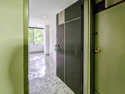 Oficina en arriendo en Villa Carlota, Medellín, 14 m² · foto 3 de 3