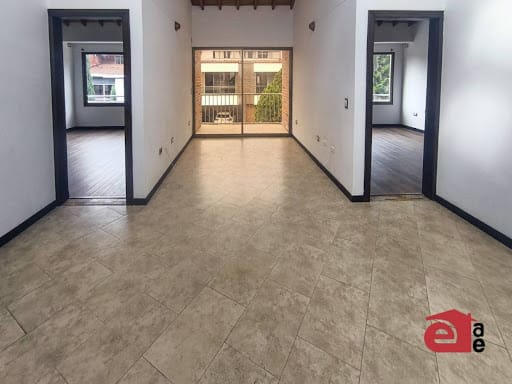 Casa de 6 alcobas en venta en La Doctora, Sabaneta, 340 m² · foto 6 de 22