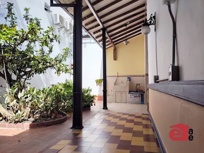Casa de 5 alcobas en arriendo en Los Naranjos, Envigado, 400 m² · foto 19 de 21