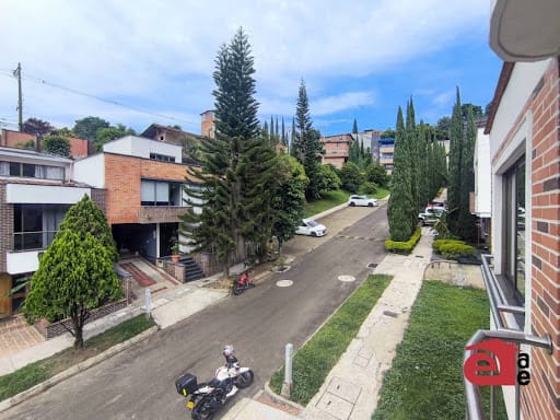 Casa de 6 alcobas en venta en La Doctora, Sabaneta, 340 m² · foto 20 de 22