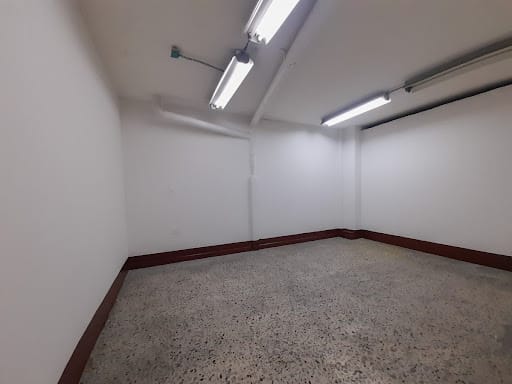 Local en arriendo en Mesa, Envigado, 900 m² · foto 8 de 24