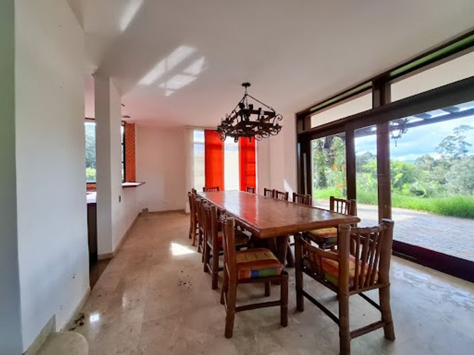 Casa de 8 alcobas en venta en Llano Grande, Rionegro, 1000 m² · foto 4 de 24