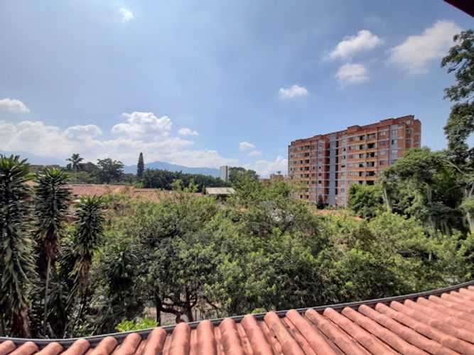 Casa de 5 alcobas en venta en El Dorado, Envigado, 280 m² · foto 21 de 24