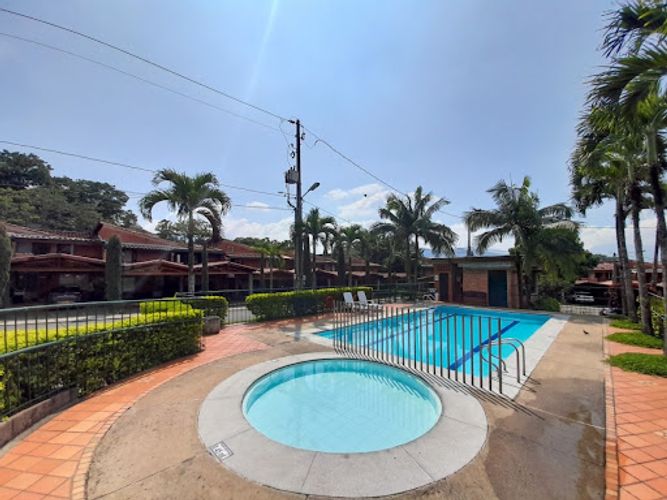 Casa de 5 alcobas en venta en El Dorado, Envigado, 280 m² · foto 22 de 24
