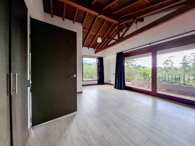 Casa de 8 alcobas en venta en Llano Grande, Rionegro, 1000 m² · foto 10 de 24