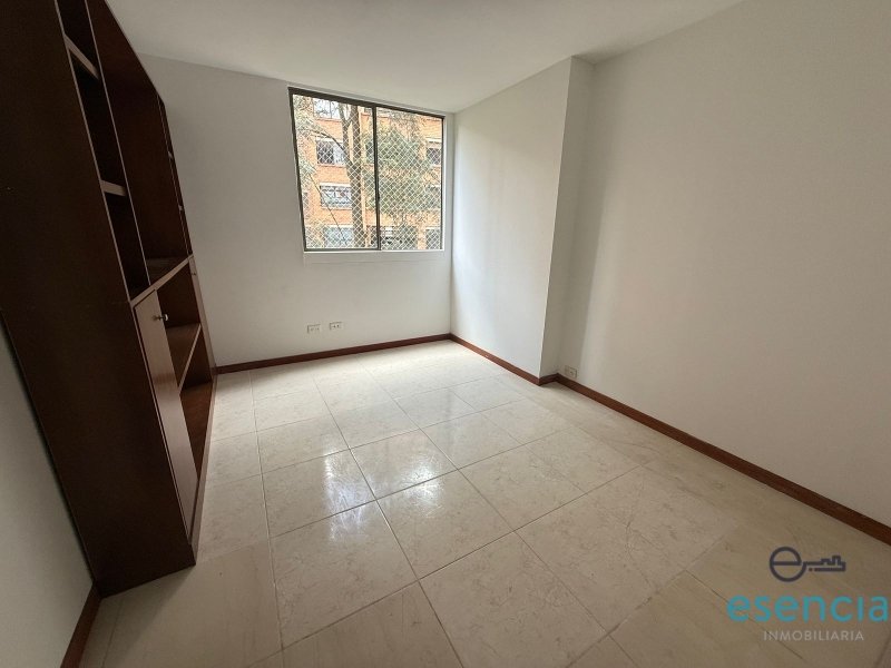Apartamento en arriendo en Los Balsos, Medellín · foto 7 de 13