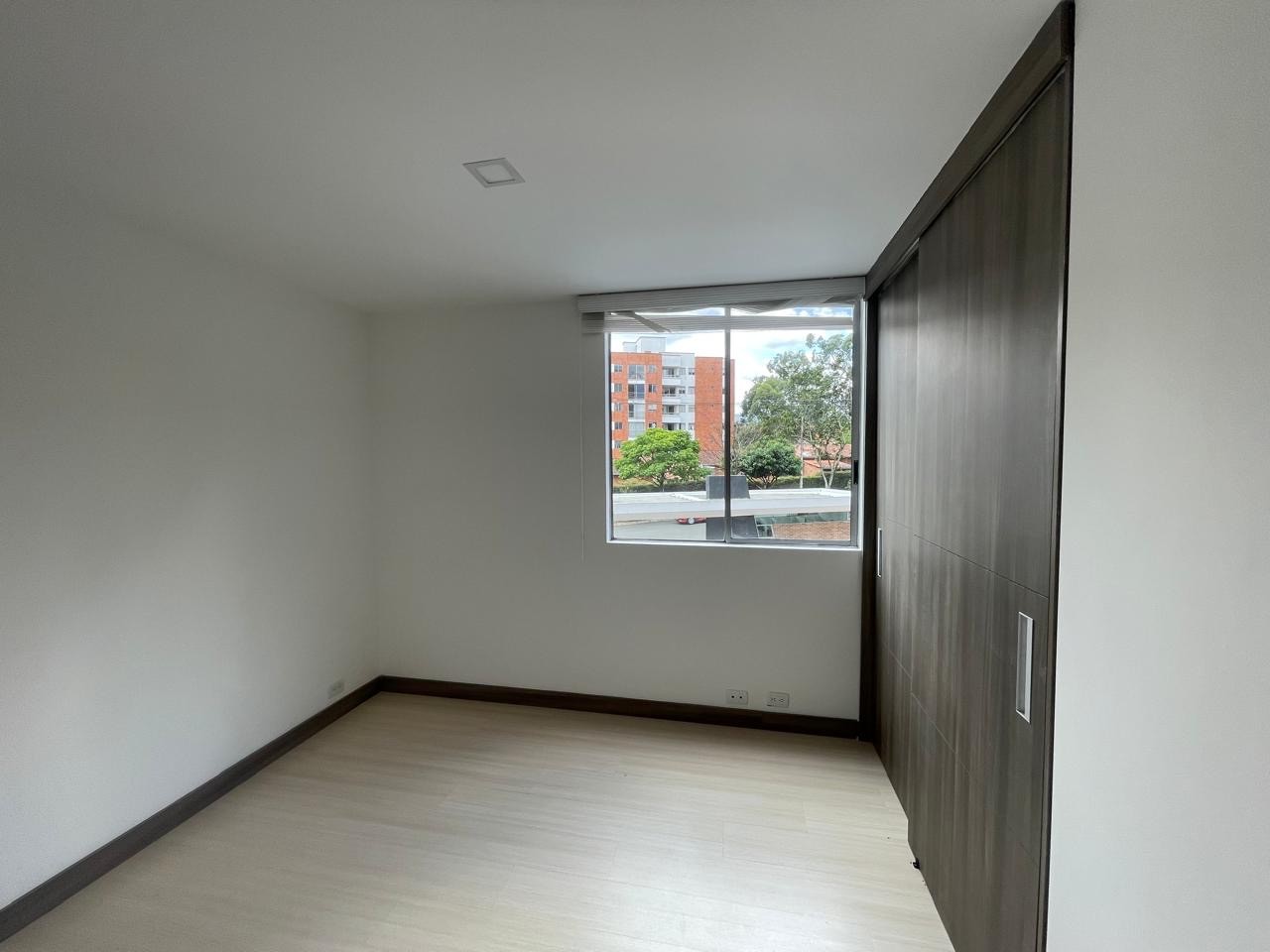Apartamento en venta en Loma Del Esmeraldal, Envigado · foto 9 de 18