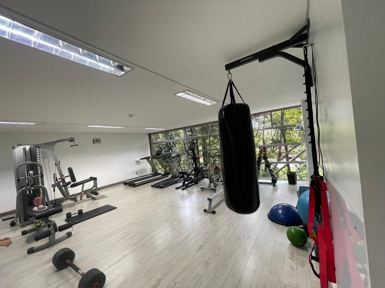 Apartamento en venta en Loma Del Esmeraldal, Envigado · foto 16 de 18