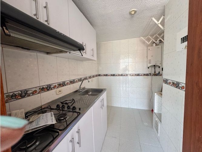 Apartamento de 3 alcobas en venta en Zona Industrial, Soacha, 51 m² · foto 3 de 18