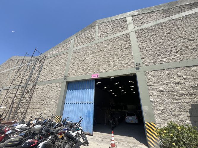 Bodega en arriendo en Abajo, Barranquilla, 1422 m² · foto 4 de 8