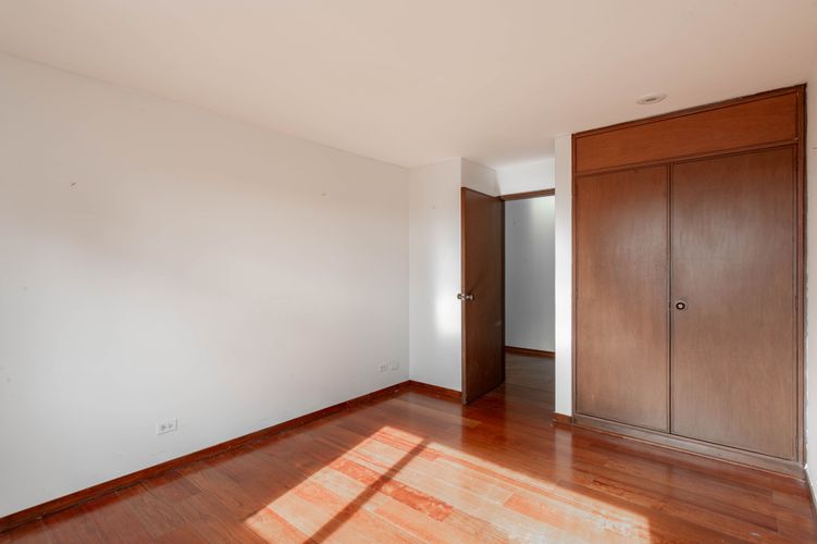 Apartamento de 3 alcobas en venta en Bella Vista, Bogotá, 181 m² · foto 17 de 20