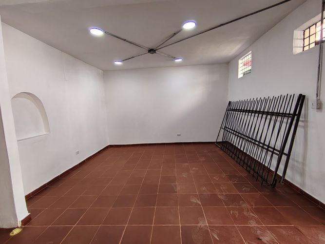 Local en arriendo en Lorena, Medellín, 35 m² · foto 2 de 6