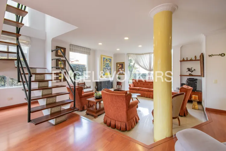 Casa de 5 alcobas en venta en San Jose De Los Arboles, Chía, 253 m² · foto 4 de 16