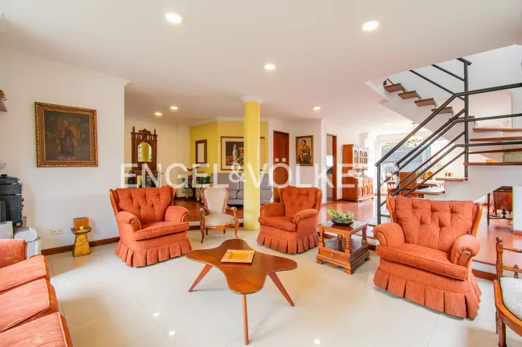 Casa de 5 alcobas en venta en San Jose De Los Arboles, Chía, 253 m² · foto 3 de 16