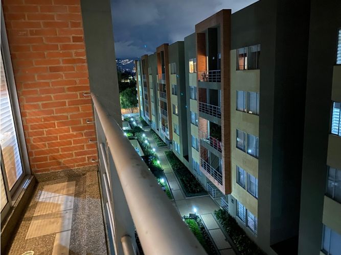 Apartamento de 3 alcobas en venta en Bosque De Maria, Bogotá, 62 m² · foto 3 de 15
