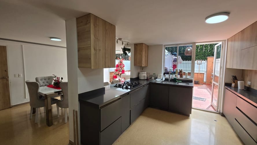 Apartamento de 3 alcobas en arriendo en Los Naranjos, Medellín, 132 m² · foto 5 de 20