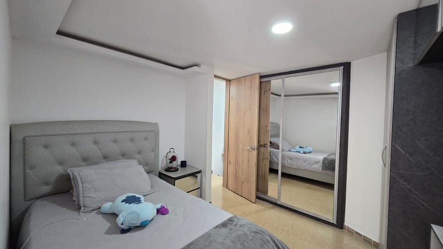 Apartamento de 3 alcobas en arriendo en Los Naranjos, Medellín, 132 m² · foto 9 de 20