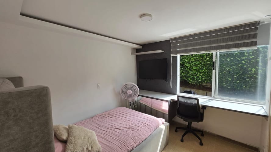 Apartamento de 3 alcobas en arriendo en Los Naranjos, Medellín, 132 m² · foto 10 de 20