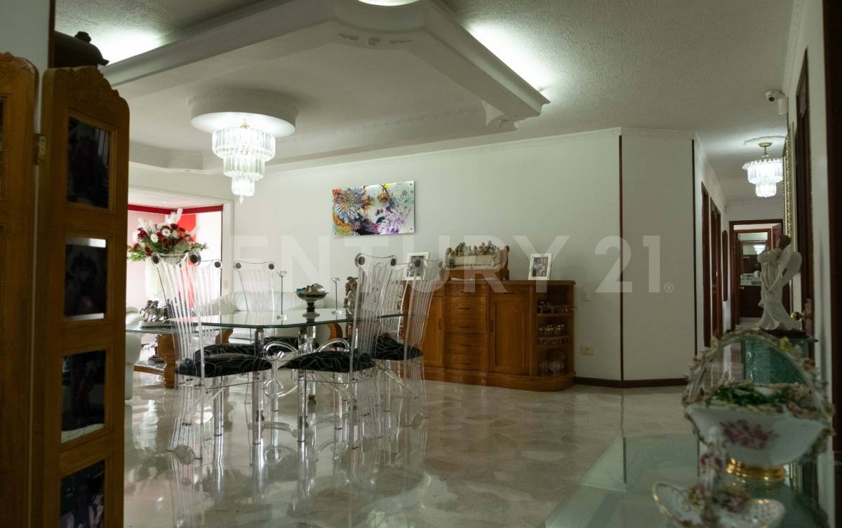 Apartamento en venta en San Fernando Viejo, Cali · foto 3 de 17