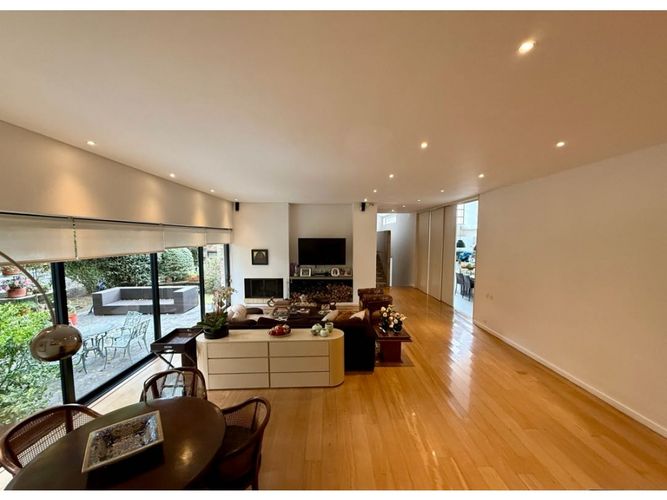 Casa de 3 alcobas en venta en Chapinero, Bogotá, 883 m² · foto 4 de 19