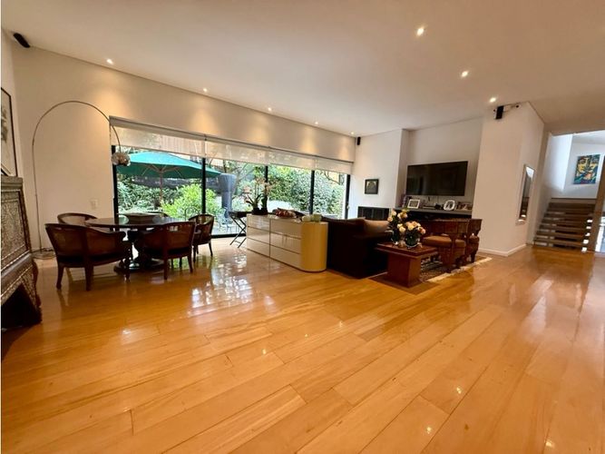 Casa de 3 alcobas en venta en Chapinero, Bogotá, 883 m² · foto 11 de 19
