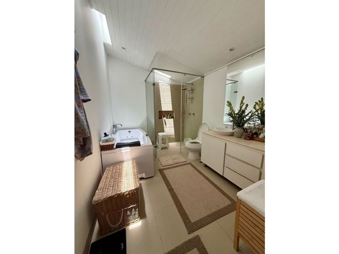 Casa de 3 alcobas en venta en Chapinero, Bogotá, 883 m² · foto 15 de 19