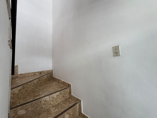 Apartamento de 3 alcobas en venta en El Carmen De Viboral, El Carmen de Viboral, 58 m² · foto 2 de 13