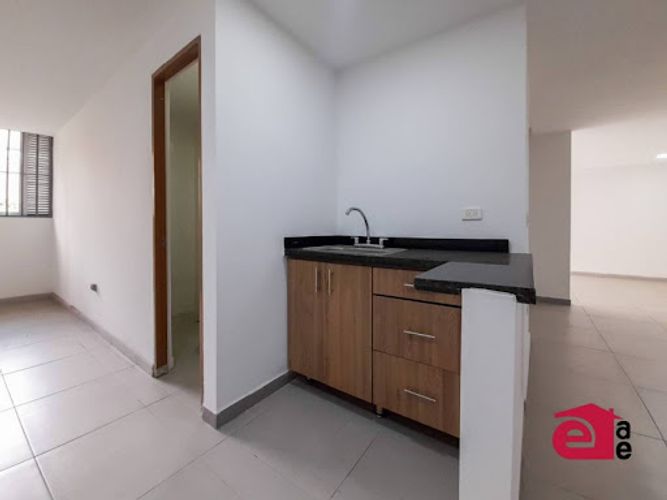 Local en arriendo en El Rosario, Itagüí, 70 m² · foto 4 de 9