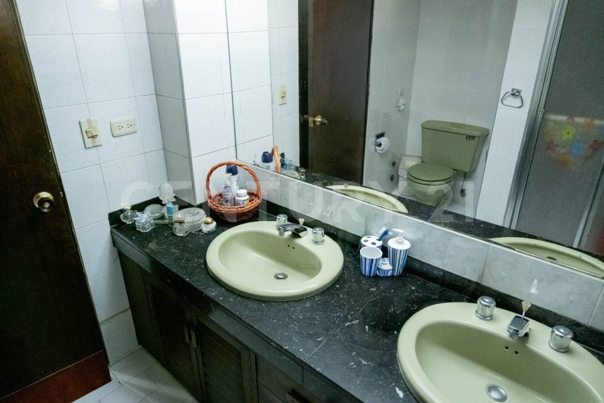 Apartamento en venta en Versalles, Cali · foto 13 de 22