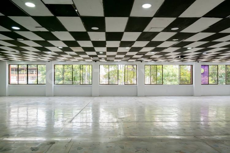 Local en venta en El Guabal, Cali, 539 m² · foto 13 de 22