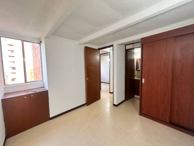 Apartamento de 3 alcobas en arriendo en Loma De Los Bernal, Medellín, 67 m² · foto 14 de 14