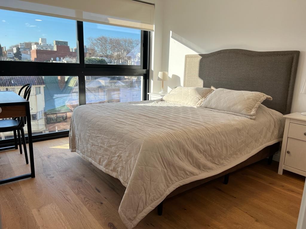 Alquiler moderno apartamento 2 dormitorios y garage a mts del mar/amoblado/Malvin. · Foto 9