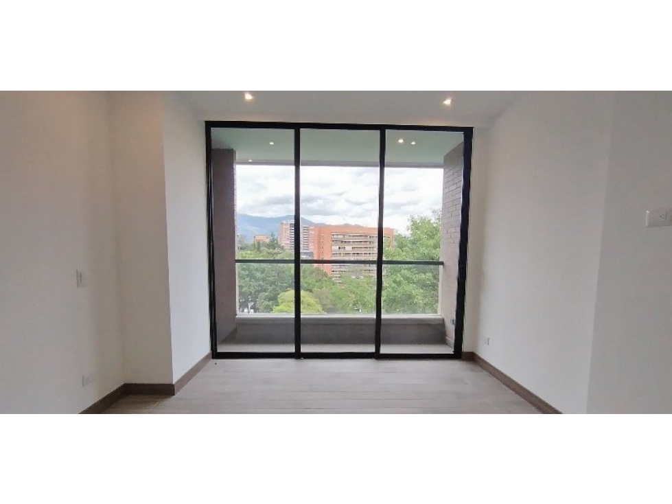Apartaestudio en arriendo en El Poblado, Medellín · foto 10 de 18