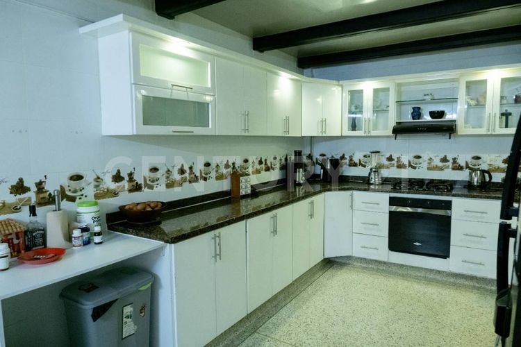 Casa de 5 alcobas en venta en San Fernando Viejo, Cali, 440 m² · foto 10 de 21